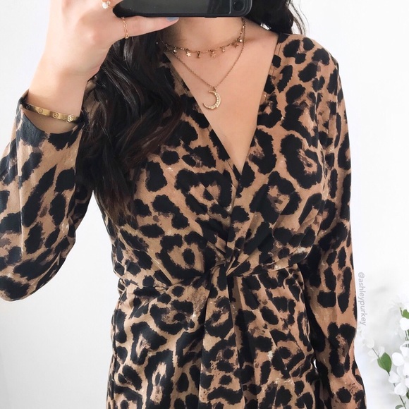 ❤️SALE❤️ Brown leopard knotted long sleeve dress - Picture 3 of 4